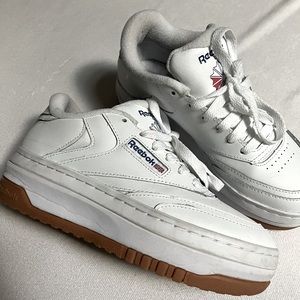 Reebok platform size 7 women’s